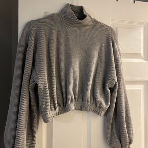 Forever 21 grey cropped sweater
